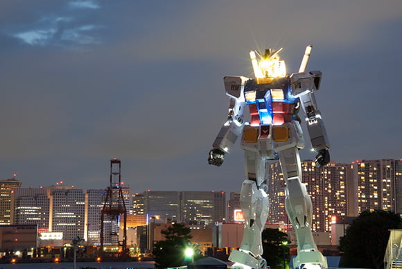 Life-sized-Gundam-Back-1
