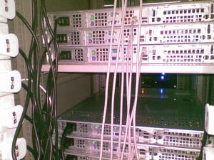 Sebahagian daripada server pada rak