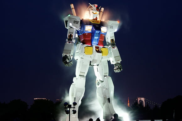 Life-sized-Gundam-Back-8